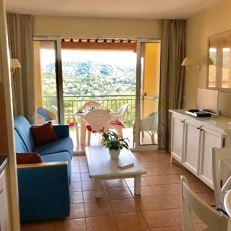 Le Mas Des Pins Apartment *